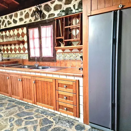 Loros Icod De Vinos By Hrtenerife Net Santa Cruz de Tenerife