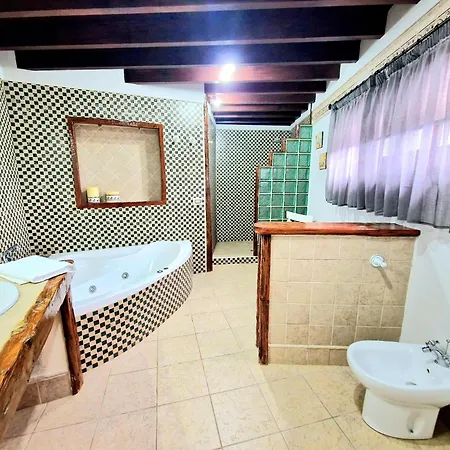 Villa Loros Icod De Vinos By Hrtenerife Net